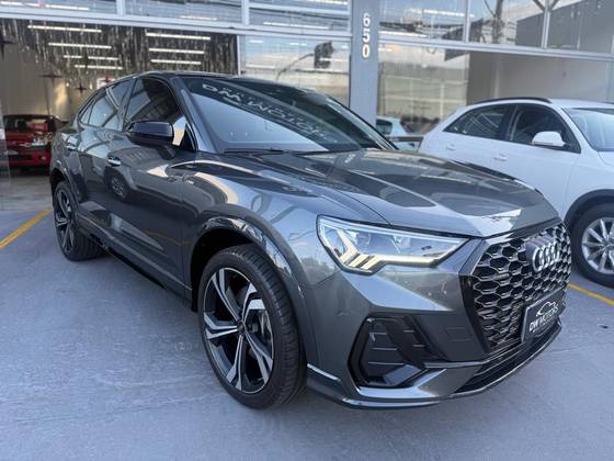 AUDI Q3 2.0 40 TFSI GASOLINA PERFORMANCE BLACK QUATTRO TIPTRONIC AUDI Q3 2.0 40 TFSI GASOLINA PERFORMANCE BLACK QUATTRO TIPTRONIC